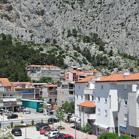 Apartment Max Omiš Екстериор снимка