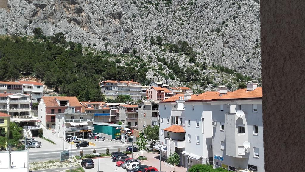 Apartment Max Omiš Екстериор снимка